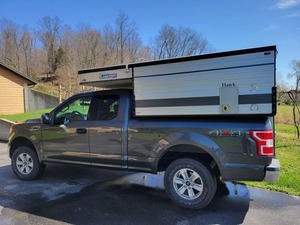 Camioneta 4x4 en Buen Estado con Techo Elevador Deslizante, Camioneta Plegable Ligera con Techo Elevador en Venta en Todo el Mundo - Product Image 4