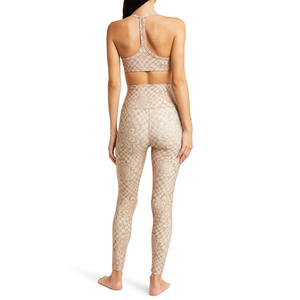 Pantalones de yoga personalizados para mujer para entrenamientos, ropa deportiva para gimnasio, mallas de mujer, mallas de yoga con cintura elástica sublimada - Product Image 4