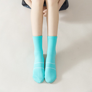 <strong>Manufacturer</strong> Fashion Solid Color Badminton Compression Athletic Woman <strong>Custom</strong> Your Own Logo Cycling Running Quarter Sports <strong>Socks</strong> - Product Image 5