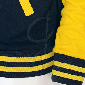 เสื้อแจ็กเก็ตผ้าระบายอากาศสำหรับผู้หญิงสไตล์ตัวอักษรออกแบบได้ตามต้องการ - Product Image 4