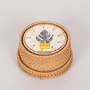 Nacre ronde en rotin sous-verre porte-gobelet napperons isolation thermique Premium à la main coquille napperon pour décor de mariage - Product Image 2