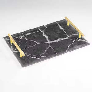 Plateau de service artisanal en métal pour la maison, avec poignée dorée, forme ronde, léger, pour les mariages et le service de table - Product Image 1