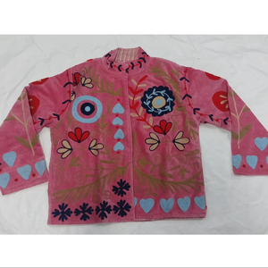 Veste en velours de luxe brodée avec col mandarin, technique de tissage pour les fêtes d'hiver et les occasions festives, vêtements ethniques - Product Image 1