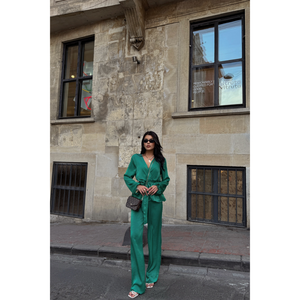 Ensemble chemisier et pantalon en satin vert pour femme, à nouer - Product Image 5