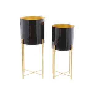 Décoration intérieure et extérieure Élégant pour la maison Décoration intérieure et extérieure Utilisation en gros Support de plante en métal pour ferme balcon jardin - Product Image 3