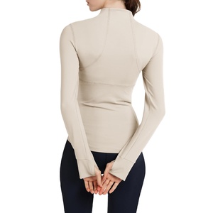 Chaqueta deportiva para mujer, hecha a medida, ropa deportiva de alta calidad y chaqueta de yoga ajustada con cremallera y bolsillo para gimnasio y correr - Product Image 2