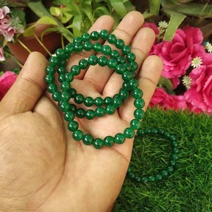 ผู้ผลิตอินเดียสำหรับสร้อยข้อมือลูกปัดมรกตสีเขียวเพื่อการป้องกันหรือพลังงานบวกและแฟชั่นมีจำหน่ายในราคาที่ดีที่สุดในตลาด - Product Image 2