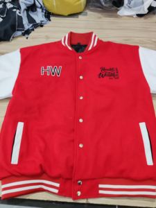 Chaqueta universitaria con parche de chenilla personalizada con forro acolchado bordado, chaqueta con letras de lana y cuero para estudiantes - Product Image 5