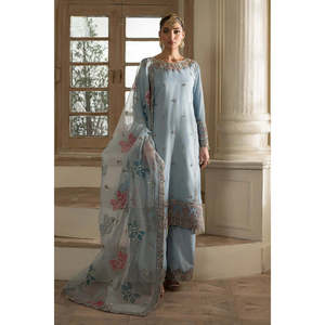 Conjunto de Traje TC-1641 de Lujo para Mujer ESRA, Adornado a Mano - Suave por Emaan Adeel - Product Image 1