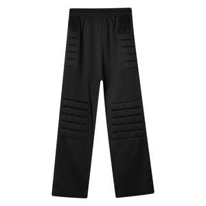 Équipement de gardien de but en polyester avancé Maillot à manches longues personnalisé avec rembourrage de protection et pantalon pour joueurs de football - Product Image 4
