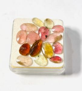 Piedras preciosas sueltas de turmalina múltiple facetadas de corte de Rosa natural Efectos que cambian de color para un estilo único - Product Image 5