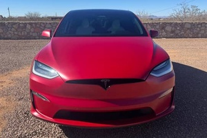 (T&B) Tesla Model X Plaid Usado del 2022 - Product Image 2