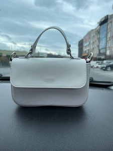 กระเป๋าถือผู้หญิงแบบเรียบมีซิปปิดทำจากหนัง PU ทนทานปรับแต่งได้ - Product Image 2