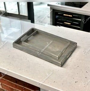 Plateau de petit-déjeuner multifonctionnel en bois gris vintage fait à la main en forme de rectangle pour boissons et collations Lot de 2 plateaux gris - Product Image 4