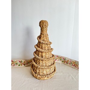 Adorno Navideño Espiral de Pasto Marino Hecho a Mano en Vietnam, Decoración Rústica Natural Ecológica para las Fiestas - Product Image 2