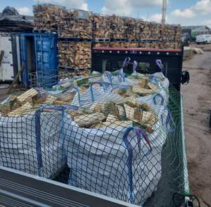 Qualité Sèche Hêtre Bois De Chauffage Four Séché Bois De Chauffage Sacs Feu Bois Palettes Longueur 25 Cm 33 cm Allemagne - Product Image 1