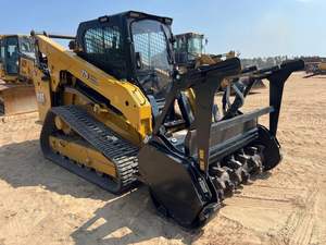 Chargeuse compacte Caterpillar 246D d'occasion avec moteur Cummins, boîte de vitesses et pompe - Haute efficacité - Product Image 2