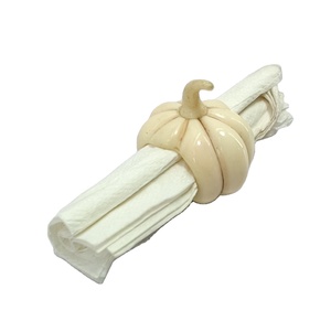 Servilleteros de resina hechos a mano en colores creativos y patrones estilo Capsicum surtidos para boda, fiesta y decoración de mesa de Hotel - Product Image 1