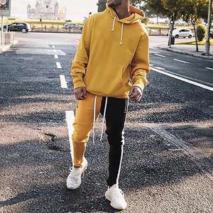 Ropa deportiva al por mayor con logotipo personalizado, conjunto de sudaderas con capucha esenciales, conjunto de sudaderas con capucha unisex populares de talla grande para hombre, conjunto de chándal para hombre - Product Image 3