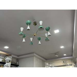 Lámpara de Araña Estilo Italiano Stilnovo con 8 Brazos y 16 Luces, Construcción de Latón y Metal, 20 Pulgadas de Altura - Product Image 2