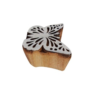 Beau timbre indien en bois papillon - Product Image 2