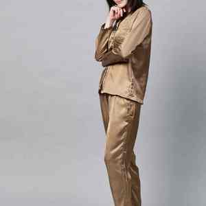 Ropa de dormir de algodón personalizada para mujer, conjunto de dos piezas hecho para una apariencia elegante suave y comodidad duradera - Product Image 2