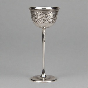 Copa DiviniCup de latón sagrado, Metal cáliz de vino de, Copa tradicional con acabado antiguo para rituales religiosos y altares de Iglesia - Product Image 1