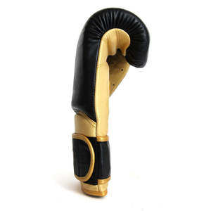 Gants de boxe en cuir artificiel personnalisés avec sangle de poignet réglable pour la fermeture, rembourrage en mousse protectrice - Gants en cuir PU de qualité supérieure - Product Image 6