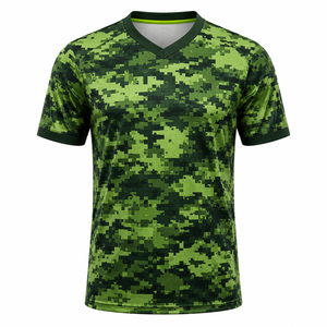 เสื้อฟุตบอลลายพรางแบบกำหนดเอง เสื้อฟุตบอลชาย ระบายอากาศ แห้งเร็ว แบบซับลิเมชั่น ชุดกีฬาทีม OEM - Product Image 1