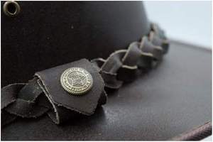 Chapeau en cuir de luxe résistant aux intempéries, ultra durable et conçu pour le style, le confort et les grands espaces - Product Image 5
