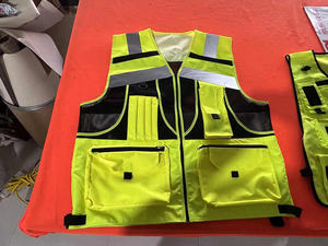 Gilet de sécurité léger haute visibilité bandes réfléchissantes durables conception réglable parfaite pour les travaux routiers et la construction - Product Image 6