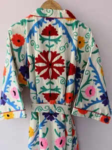 Kimono indien brodé à la main d'excellente qualité pour femmes 100% coton longueur au sol veste d'hiver avec taille naturelle - Product Image 4