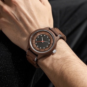 Reloj de Madera Hecho a Mano con Números Arábigos para Parejas, Reloj de Pulsera de Cuarzo para Hombre, <span class=keywords><strong>Regalo</strong></span> de <span class=keywords><strong>5</strong></span>.º <span class=keywords><strong>Aniversario</strong></span> para Él, Padrinos de Boda, Novio, Papá - Product Image 6
