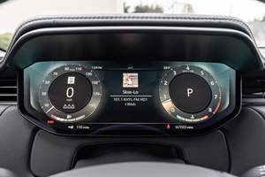 Range Rover Sport P635 SV Edition Two 2025, moteur V8 turbocompressé de 4,4 L - Product Image 5