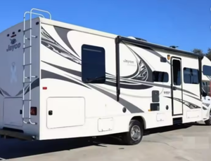 Autocaravana Usada J-A-Y-C-O G-R-E-Y RV 31DS Modelo 2017 de Alto Rendimiento, 36 pies de Largo, Años 2023, 2024, 2025 - Product Image 2