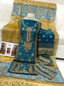 Filles pakistanaises fantaisie Shalwar Kameez Design avec une belle tenue de mariage Dupatta brodée lourde de grande taille assortie - Product Image 5