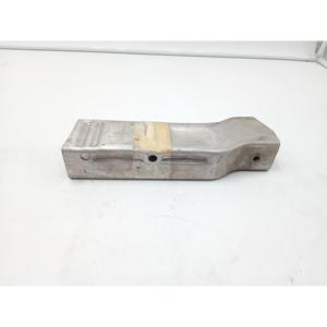 อุปกรณ์รองรับกันชนหลังด้านขวา AUDI A6 Allroad (00>06) รุ่น 4b0807332e - Product Image 3