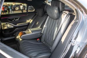 รถยนต์เมอร์เซเดส-เบนซ์ S-Class S 63 AMG ปี 2024 มือสอง 499 แรงม้า ระยะทางวิ่ง 3,000 กม. เกียร์อัตโนมัติ - Product Image 4