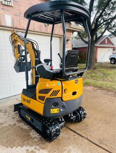 ENVÍO GRATUITO, Miniexcavadora de Orugas CFG QK18R de 2 Toneladas, Nueva, con Certificación EPA y CE, Motor Diésel de 13.5 hp, ROPS Abierto, Pulgar Hidráulico - Product Image 2