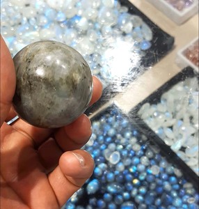 Alta calidad 50-100mm lapislázuli cabujón Piedra Azul forma de bola Natural alto grado forma libre IGI certificado precio al por mayor - Product Image 3