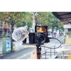 กล้องมิเรอร์เลส APS-C 24.2MP สไตล์ 5D โฟกัสอัตโนมัติแบบเรียลไทม์ที่จุดโฟกัสบนดวงตา วิดีโอ 4K โฟกัสเร็ว 0.02 วินาที หน้าจอปรับเอียงได้ สำหรับวีล็อกกิ้ง การเดินทาง เซ็นเซอร์ CMOS - Product Image 2