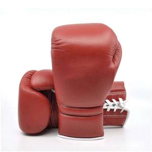 Guantes de Boxeo de Cuero Unisex de Diseño Personalizado de Alta Calidad a Precio de Mayoreo 2025 con Agarres para las Manos y Servicio OEM - Product Image 2
