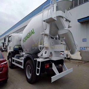 <b>Used</b> <b>Concrete</b> <b>Mixer</b>, ISUZU Diesel <b>Concrete</b> <b>Mixer</b> <b>Truck</b> for Sale - Product Image 3