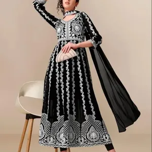 Nouveau design de robe Georgette Chikankari brodée Anarkali Kurta & Dupatta pour femmes