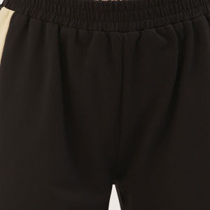 Precios al por mayor Nuevo diseño Chándales de moda para mujer Liso 100% Algodón Transpirable Slim Fit Ropa deportiva Chándales - Product Image 5