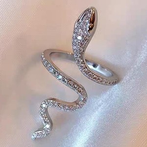 แหวนเพชรสีทองคำขาว VVS Moissanite สุดหรู14K แหวนเพชรดีไซน์รูปงูแหวนเพชรสวยงามสำหรับชายและหญิง - Product Image 1