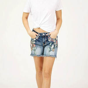 Shorts en jean pour femmes de qualité supérieure 2024, shorts tendance, 100% coton respirant, décoration boutonnée, tendance, prix raisonnable - Product Image 4