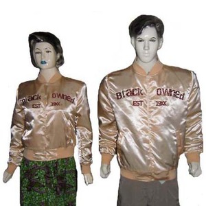 Vente en gros Veste bombardier en satin brodée personnalisée Vestes bombardier universitaire en satin de soie veste universitaire en satin de baseball pour hommes - Product Image 4