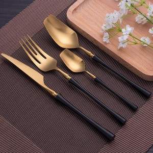 Ensemble de couverts de conception artisanale durable avec des matériaux de qualité supérieure pour les restaurants plats servant des salades - Product Image 2