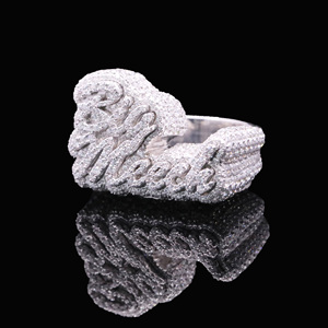 Bague unisexe de luxe en moissanite, argent 925, sertie à griffes, moissanite étincelante DEF 0,5 carat - Product Image 1